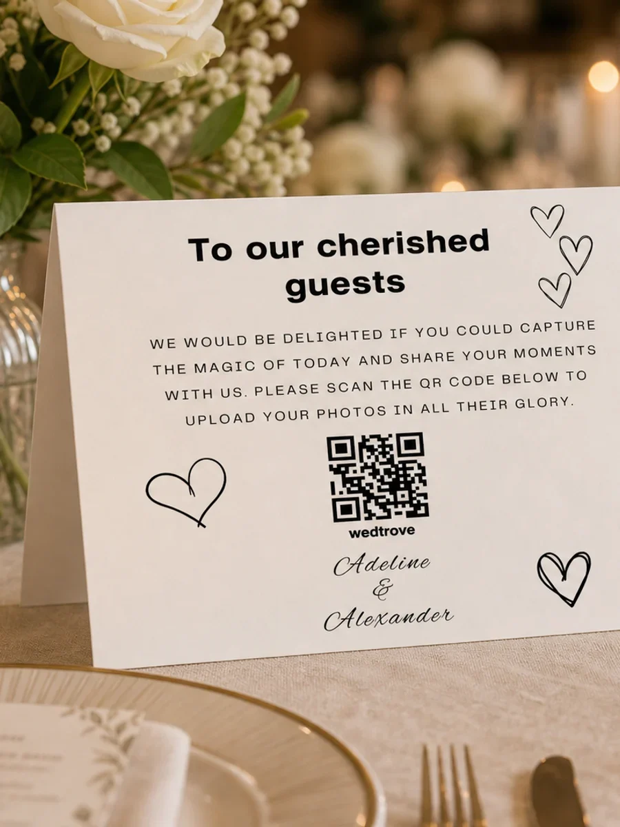 Folded wedding QR code table tent card
